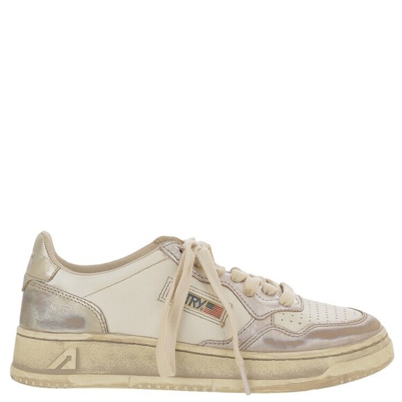 Autry Medalist Low Super Vintage Sneakers - NWT